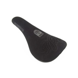 2018 stay strong blackout slim pivotal black_000